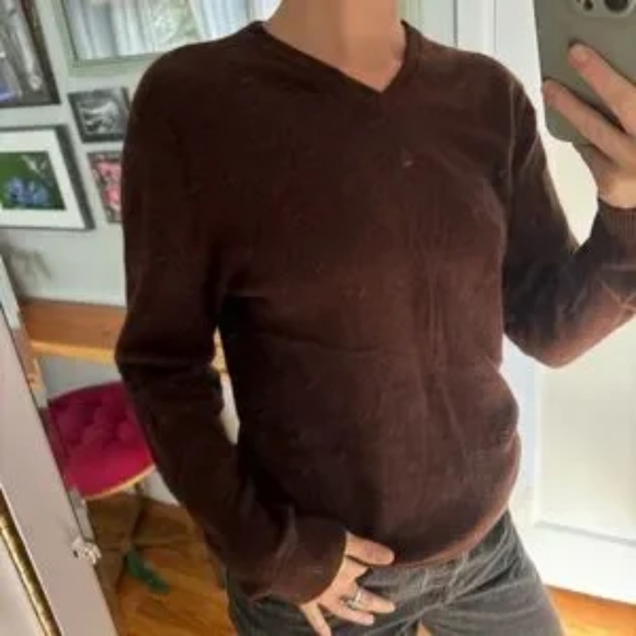 Club Room Cashmere Sweater Brown Vneck Small - Picture 1 of 5